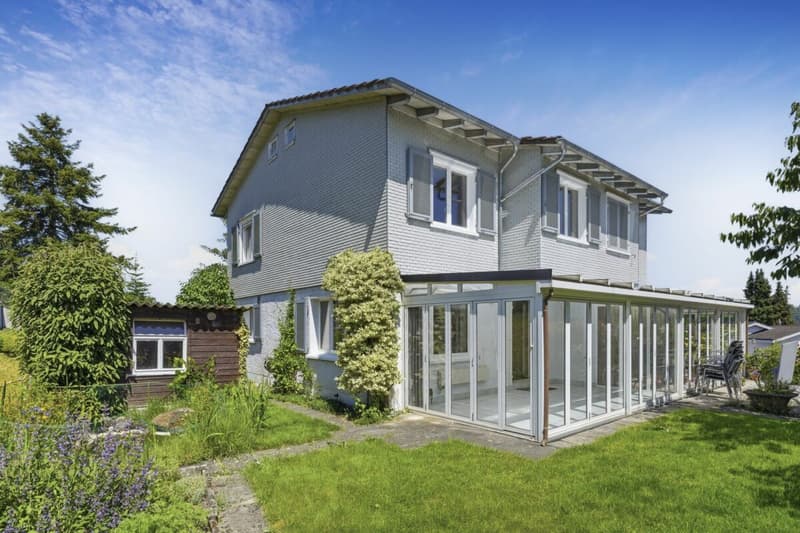 Charming semi-detached house with winter garden and garage in a dream location (37)