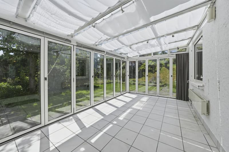 Charming semi-detached house with winter garden and garage in a dream location (6)