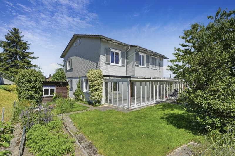 Charming semi-detached house with winter garden and garage in a dream location (34)