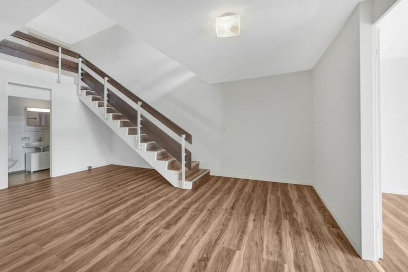 Wohnen wie im Einfamilienhaus! Riesige, gepflegte Maisonette-Wohnung mit Alpsteinpanorama und Schwimmbad (29)