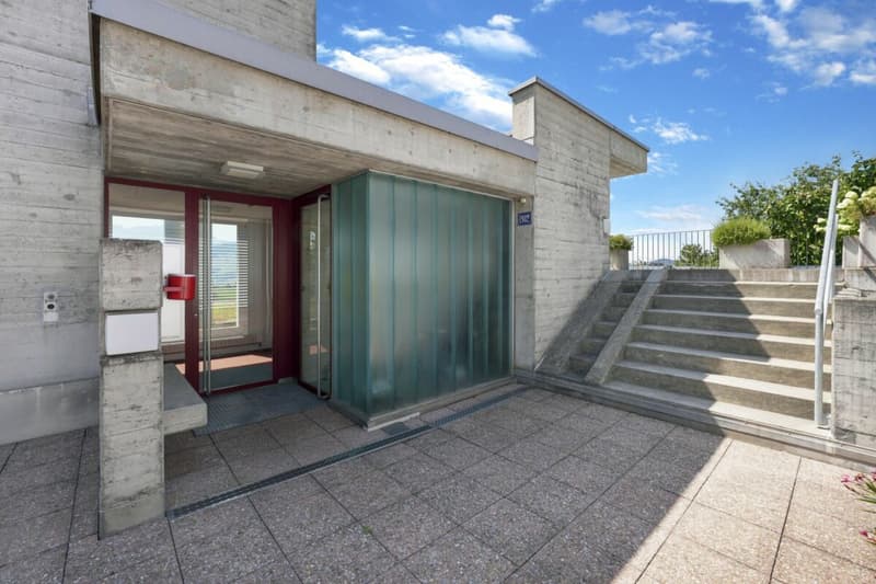 Wohnen wie im Einfamilienhaus! Riesige, gepflegte Maisonette-Wohnung mit Alpsteinpanorama und Schwimmbad (42)
