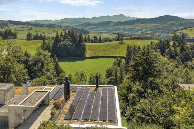 Wohnen wie im Einfamilienhaus! Riesige, gepflegte Maisonette-Wohnung mit Alpsteinpanorama und Schwimmbad (57)