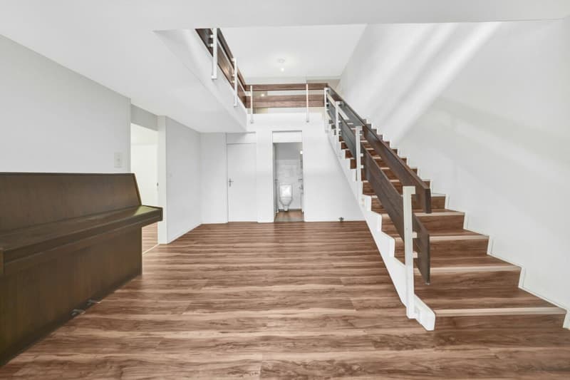 Wohnen wie im Einfamilienhaus! Riesige, gepflegte Maisonette-Wohnung mit Alpsteinpanorama und Schwimmbad (30)