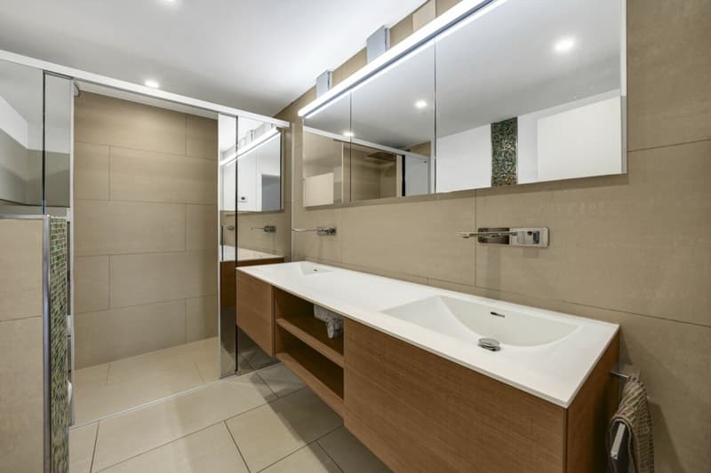 Wohnen wie im Einfamilienhaus! Riesige, gepflegte Maisonette-Wohnung mit Alpsteinpanorama und Schwimmbad (17)