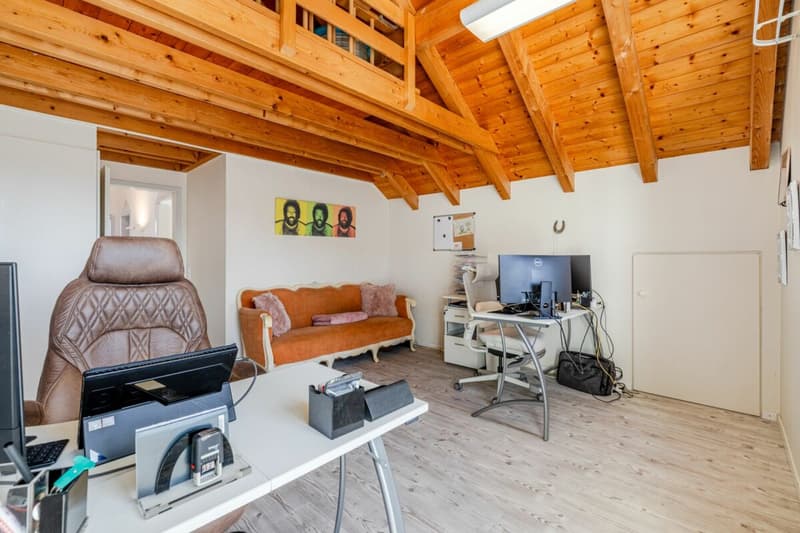 Repräsentative und einmalige Villa an Top-Wohnlage mit attraktiver Seesicht und Einliegerwohnung (39)