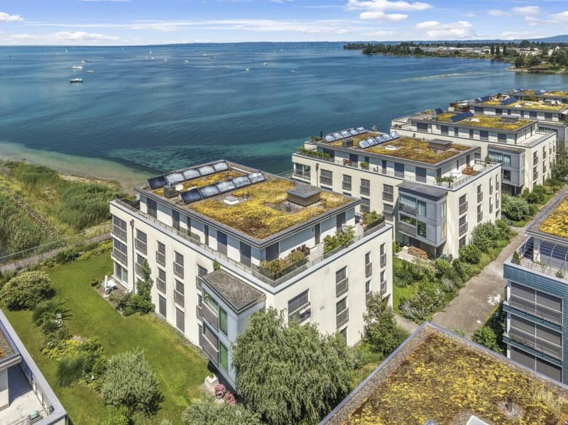Exklusives, privilegiertes Wohnen, direkt am See an unverbaubarer Lage und mit traumhafter Aussicht (38)