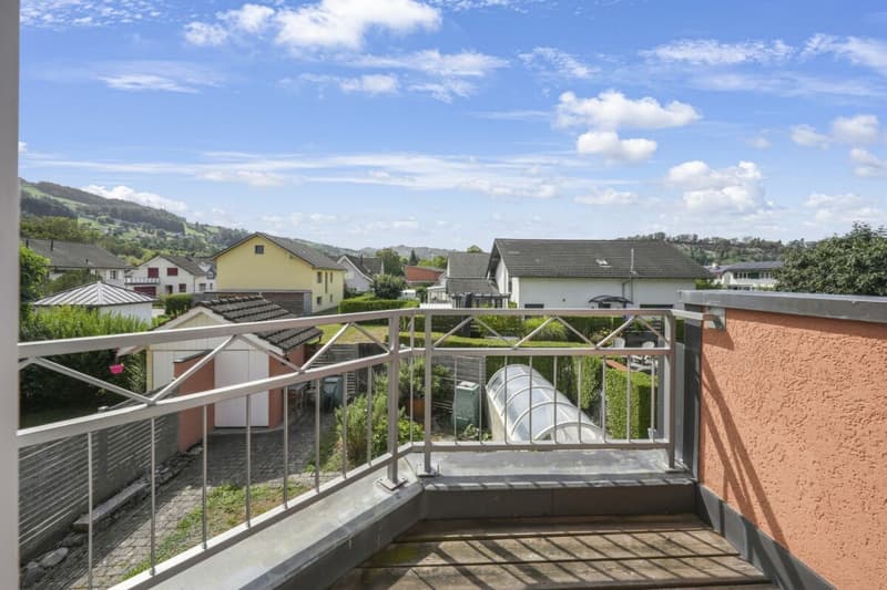 Familienfreundliches, zentral- und ruhig gelegenes Reiheneckhaus mit viel Platz und Baulandreserve (38)