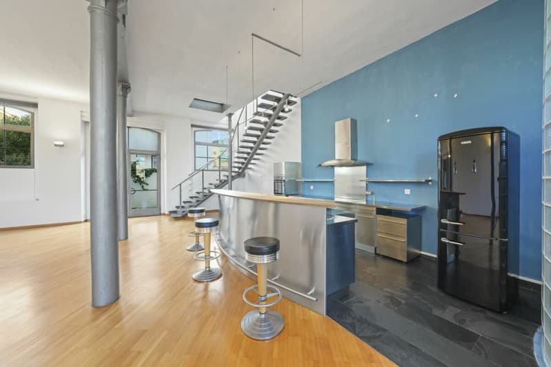 Einzigartiges, historisches Loft-Haus mit Seesicht und viel Raum zum Wohnen und Arbeiten (15)
