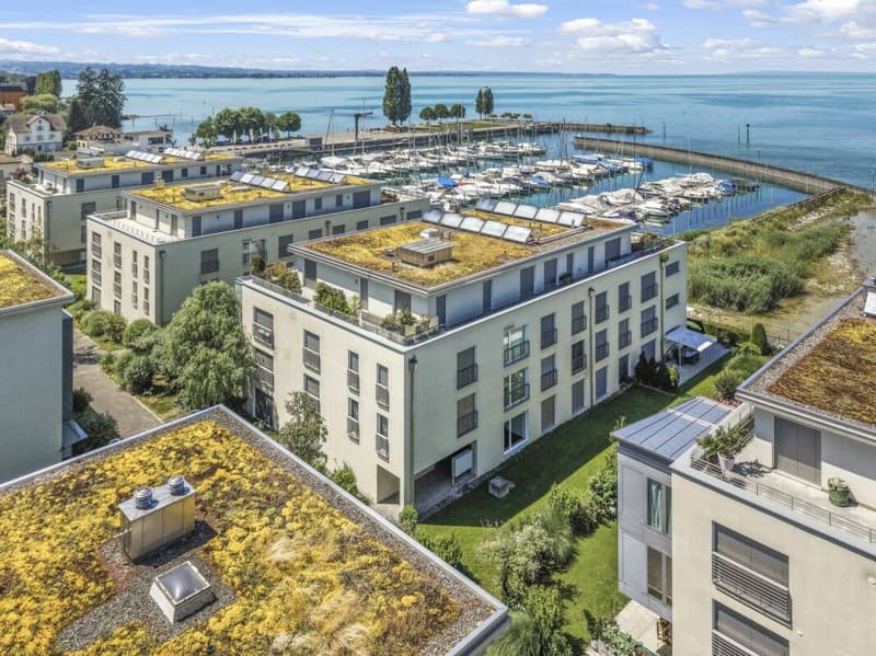 Exklusives, privilegiertes Wohnen direkt am See, an unverbaubarer Lage und mit traumhafter Aussicht (12)