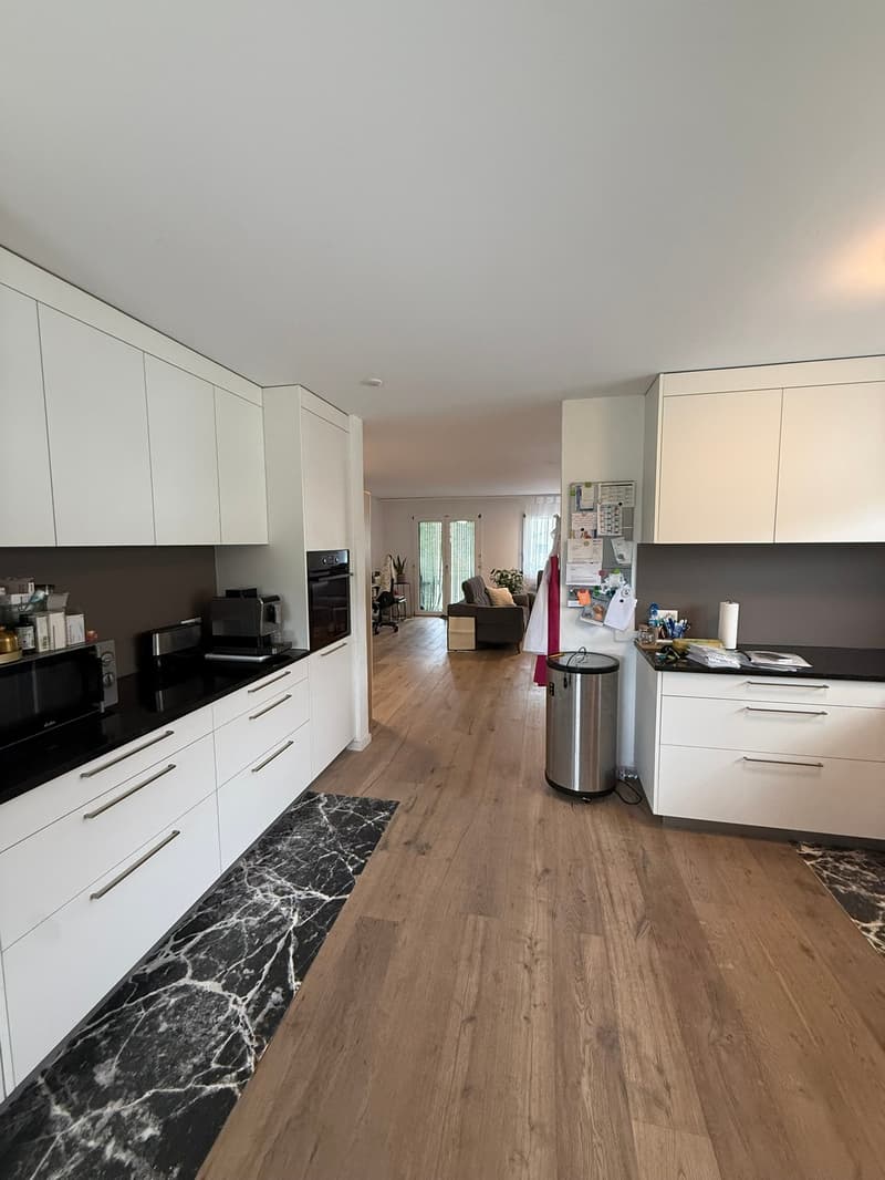 4.5-Zimmer Maisonettewohnung mit Terrasse & Balkon (3)