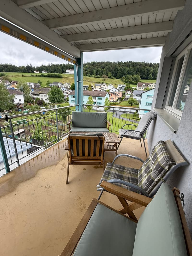 4.5-Zimmer Maisonettewohnung mit Terrasse & Balkon (10)