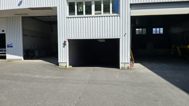 Einstellplätze in einer Tiefgarage zu vermieten (1)