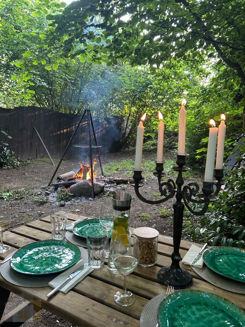 Essen bei der Grillstelle