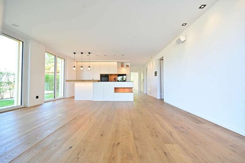 3.5-Zimmer-Gartenwohnung an ruhiger Naturlage (6)