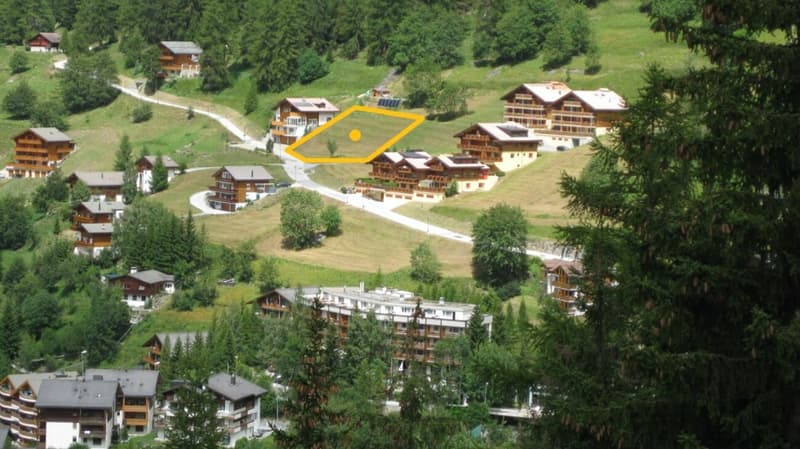 Exklusives Baugrundstück (1)