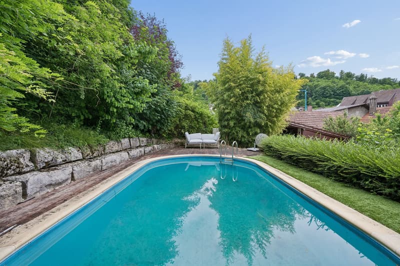 Stilvoll renoviertes Baselbieter Bauernhaus mit grossem Garten, Pool und Nachbargrundstück (9)