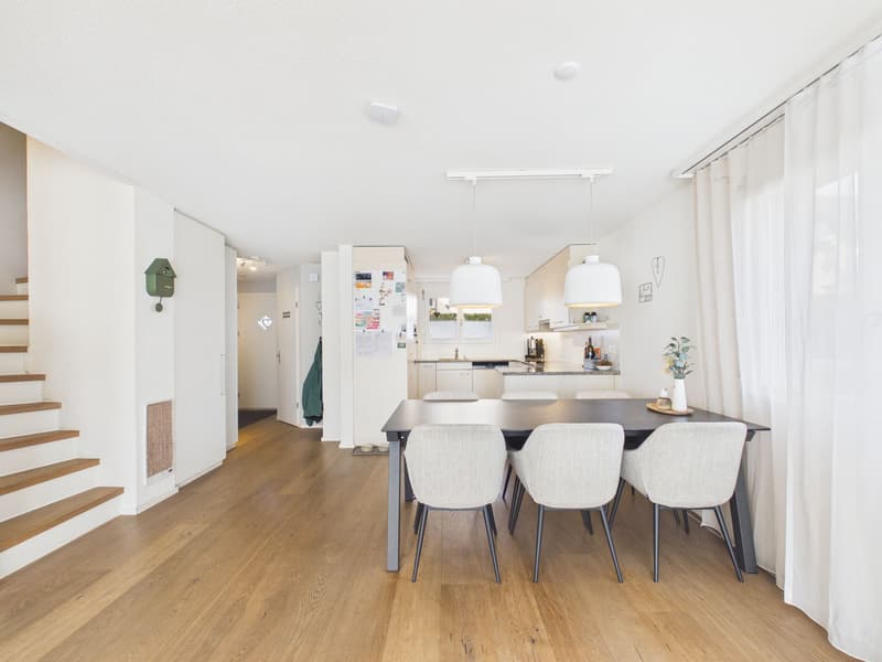 5.5-Zimmer Eckhaus mit zwei Sitzplätzen, Garten und viel Raum für die Familie (7)