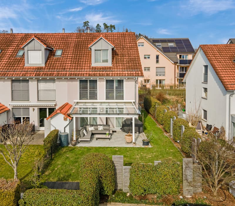 Familienparadies mit Garten und zwei Sitzplätzen (9)