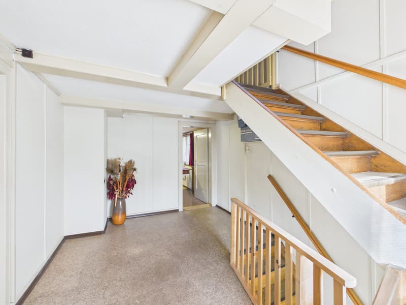 Single-family house with great potential near the lake, surrounded by a dreamy mountain world (3)