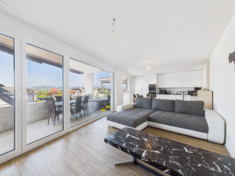 Modern 3.5-room apartment in a quiet location in the heart of Benken SG (2)