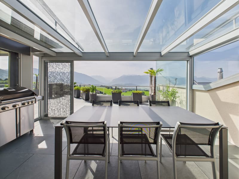 Appartement de terrasse exclusif dans un endroit magnifique avec vue dégagée sur les montagnes, la Linthebene et le lac de Zurich (5)