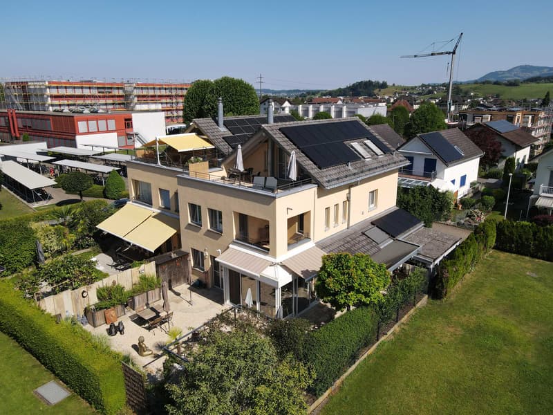 Vaste demie maison dans un quartier résidentiel calme avec une excellente connexion à un emplacement central (10)