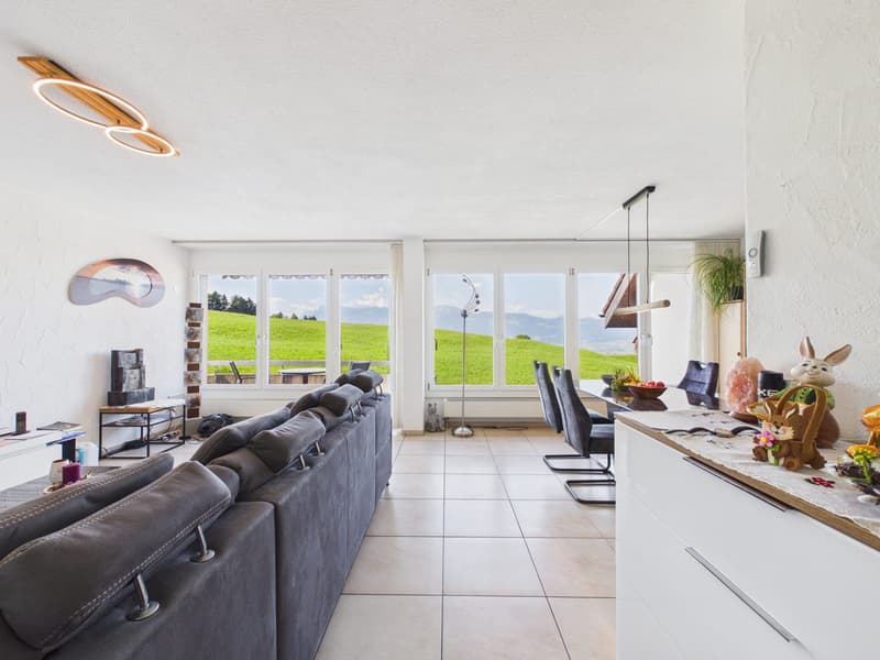 4.5-Zimmer-Haushälfte mit wunderschöner Berg- und Weitsicht im begehrten Uetliburg SG (4)