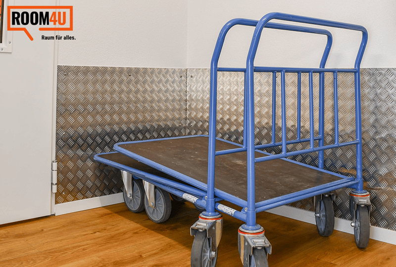 No space for your hobby? We offer the right space in ROOM4U! (8)