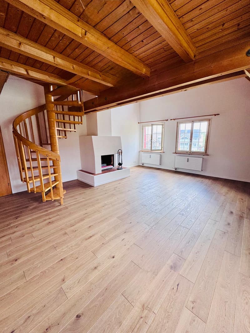 Newly renovated, stylish maisonette apartment in the village center of Tägerwilen (4)