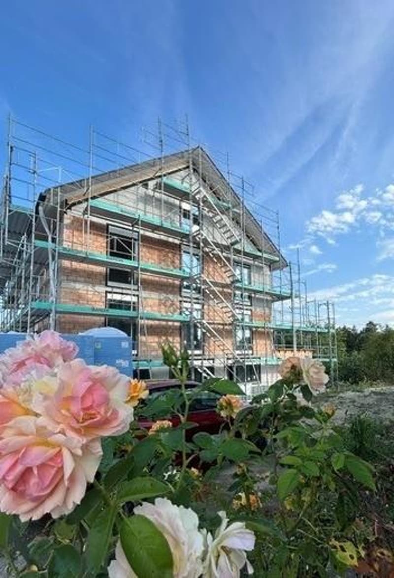 2.5 Zimmer Wohnung, Ländliche Ruhe trifft modernen Wohnkomfort. Erstbezug 01.12.2026 (1)