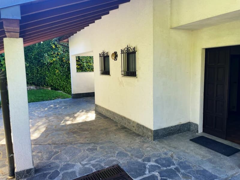 Villa, 6 locali / 240 m2 con una meravigliosa vista lago (6)