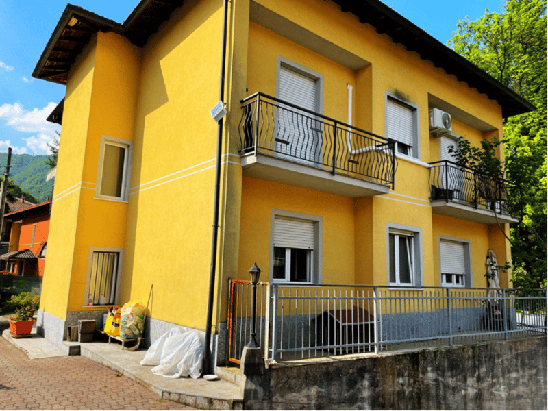 House with 2 apartments at 108 m2, (1)
