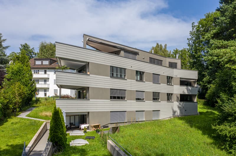 Appartamento moderno situato in una zona tranquilla con molta privacy (1)