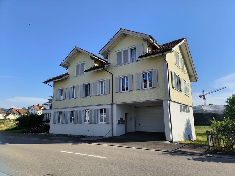 Cozy attic apartment in a central location with a view of the greenery (1)