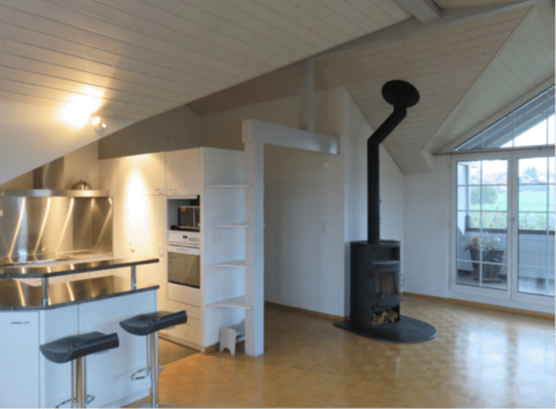 Cozy attic apartment in a central location with a view of the greenery (2)