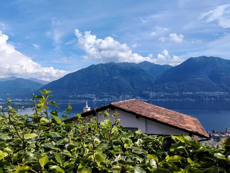BRIONE SOPRA MINUSIO - Tipica Casa Ticinese con stupenda vista lago (3)