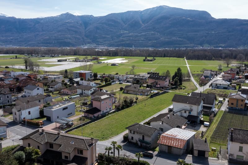 CUGNASCO-GERRA - Vendiamo Terreno di 1'912 mq con progetto 6 villette (2)