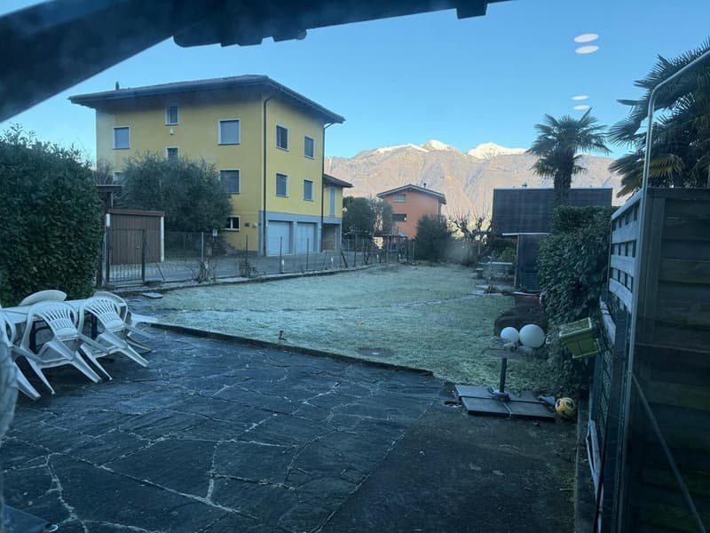PIAZZOGNA - Maison mitoyenne rénovée, grand jardin, vue sur le lac (2)