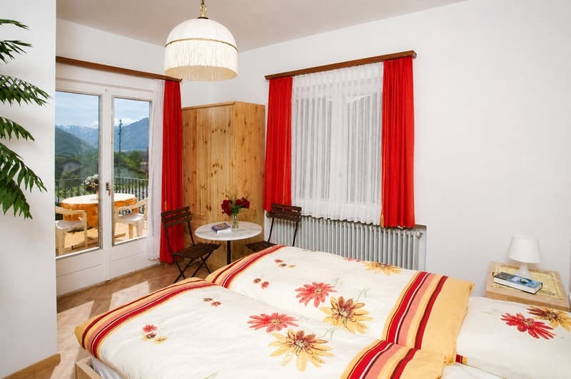 Hotel-ristorante con 9 camere, giardino e 10 posti auto (5)