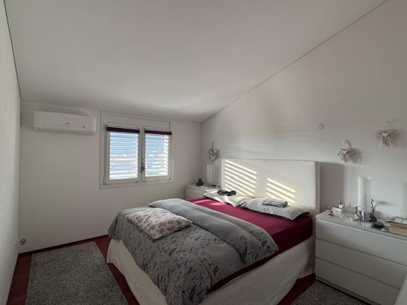 Affittasi ampio 4.5 locali, terrazzo panoramico, soppalco e 2 posteggi (3)