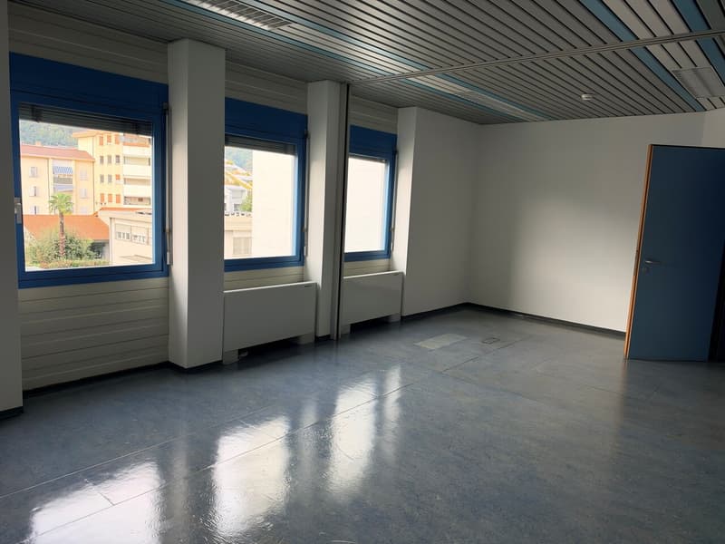 LOCARNO CENTRO - Affittasi spazi per uffici (3)
