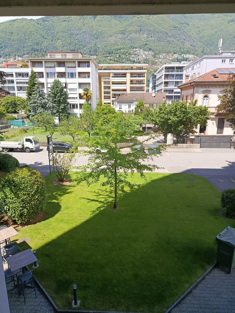 Locarno - Spazio professionale di 3,5 locali nella Torre Panorama (9)