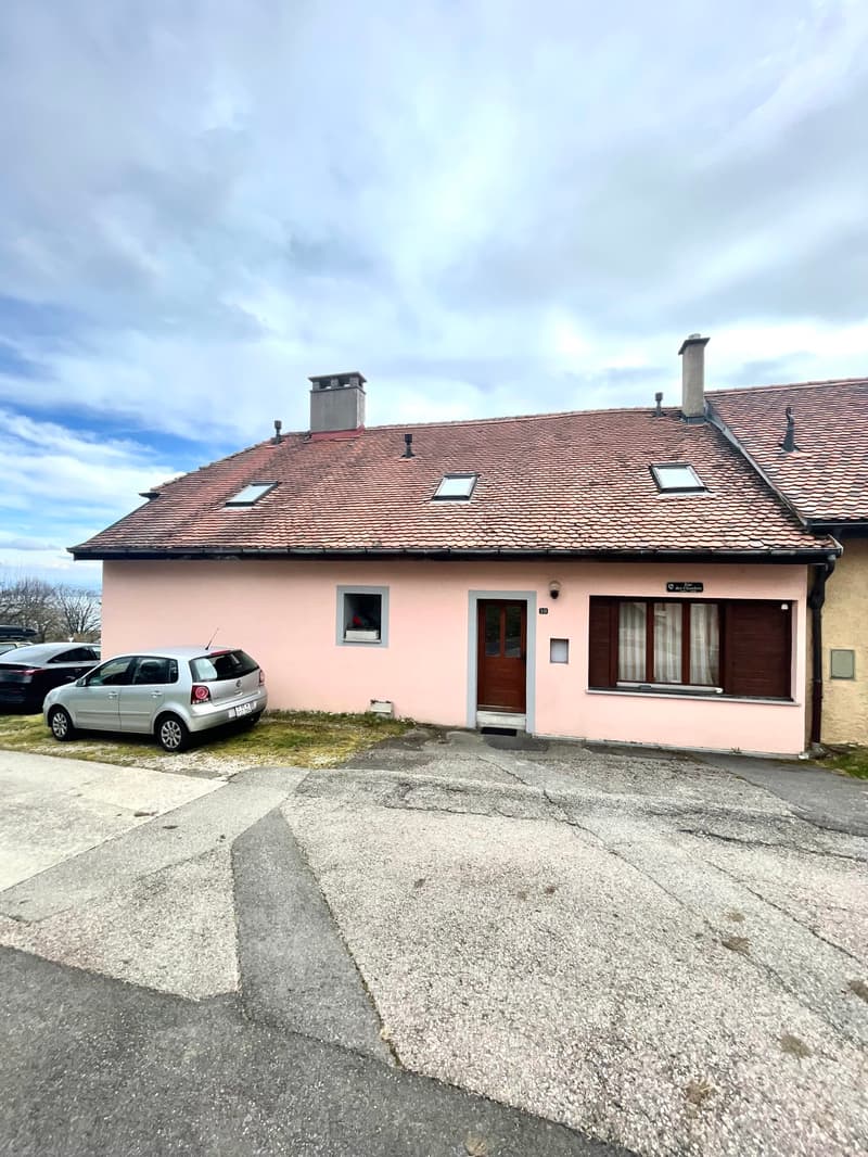 Rental house with 4 apartments and 7 parking spaces (8)