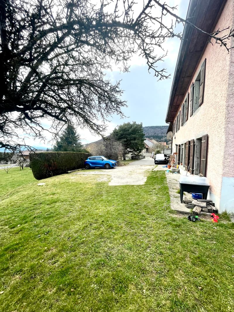 Rental house with 4 apartments and 7 parking spaces (4)