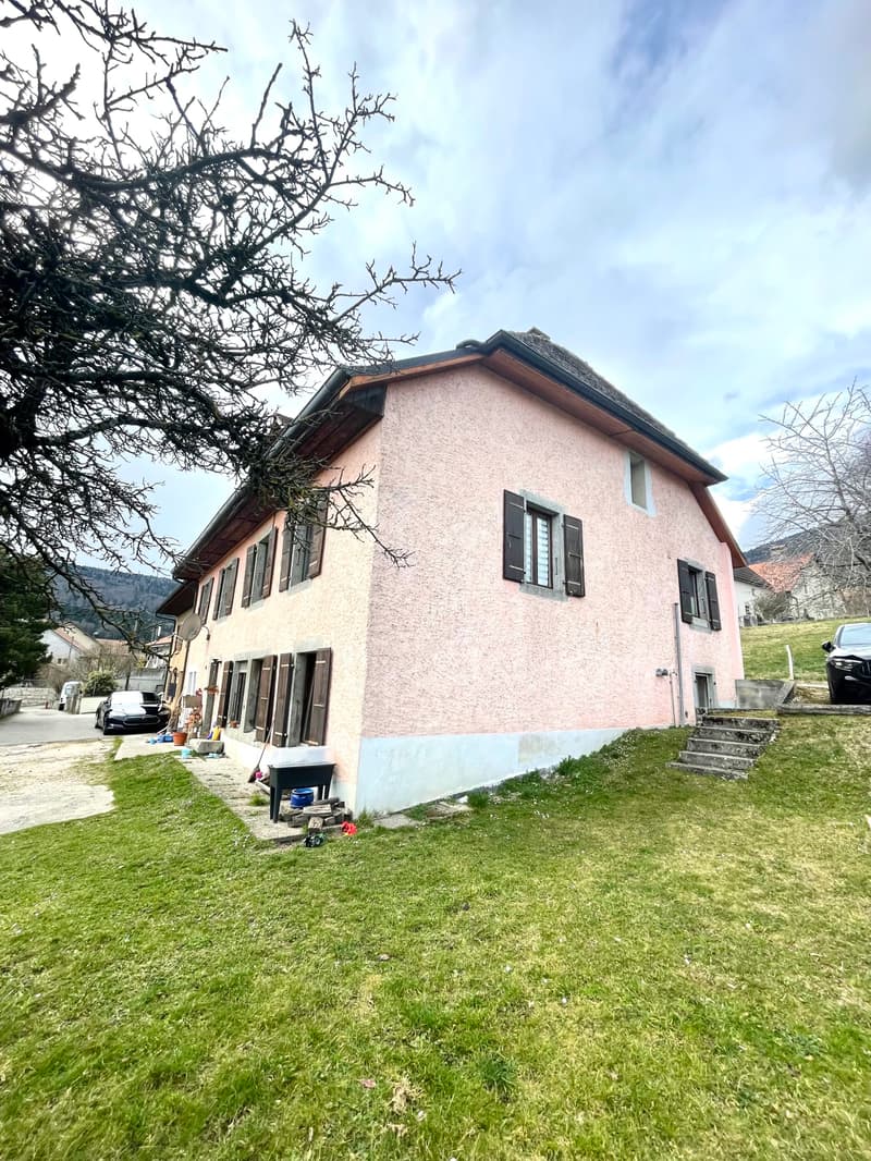 Rental house with 4 apartments and 7 parking spaces (3)