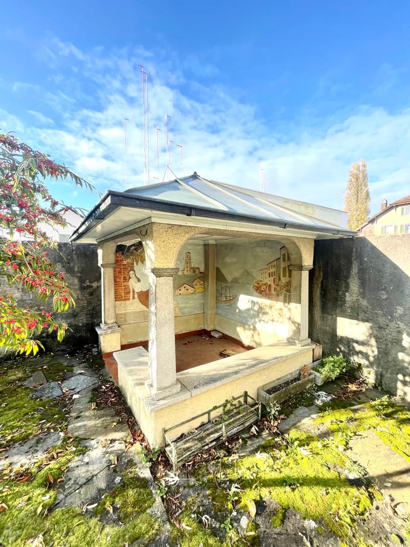In pieno cuore del villaggio di Cortaillod, incantevole casa di villaggio (4)
