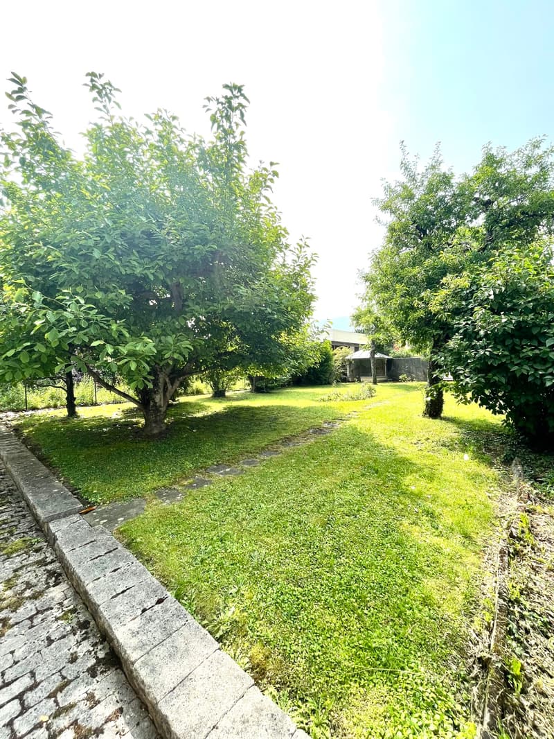 In pieno cuore del villaggio di Cortaillod, incantevole casa di villaggio (5)