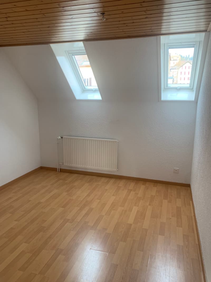 Duplex-Wohnung mit 5 Zimmern im 4. Stock mit Aufzug (4)