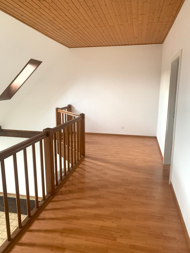 Duplex-Wohnung mit 5 Zimmern im 4. Stock mit Aufzug (8)