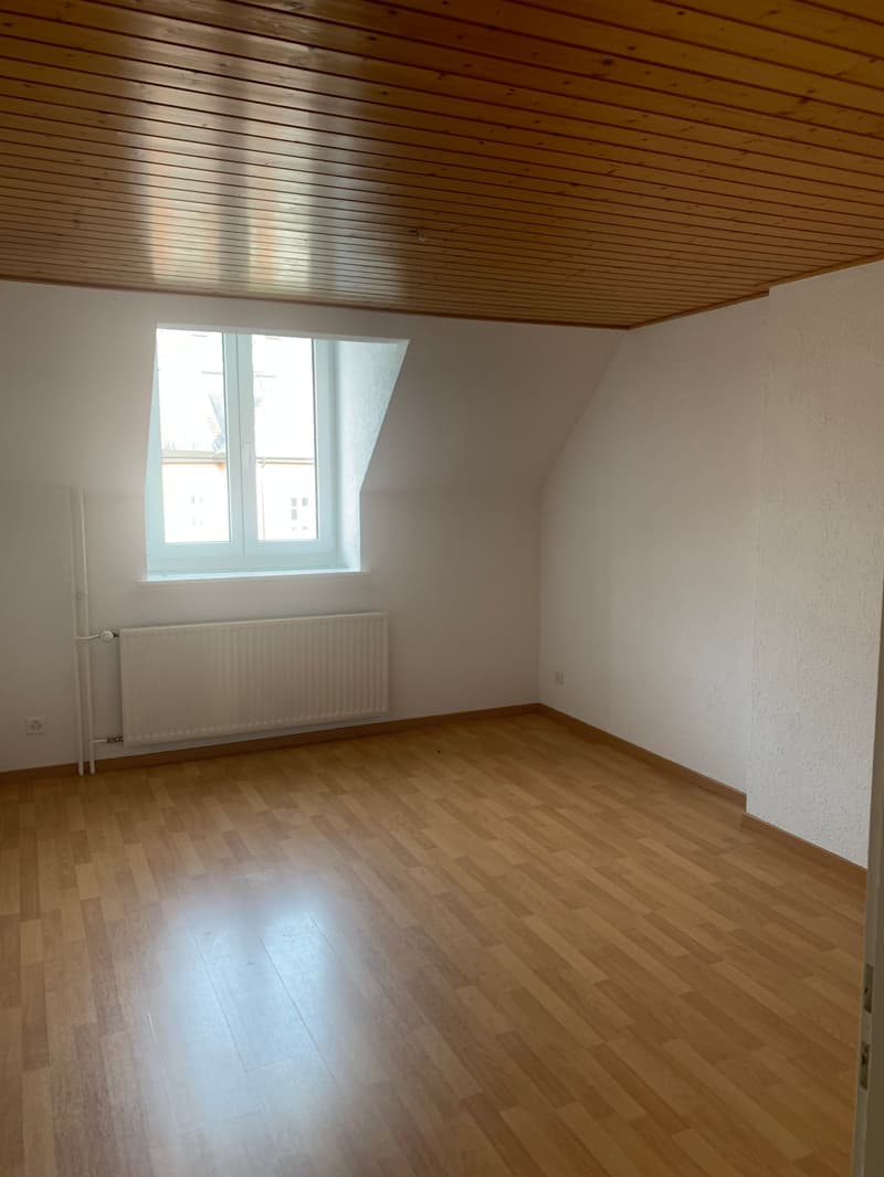 Duplex-Wohnung mit 5 Zimmern im 4. Stock mit Aufzug (5)